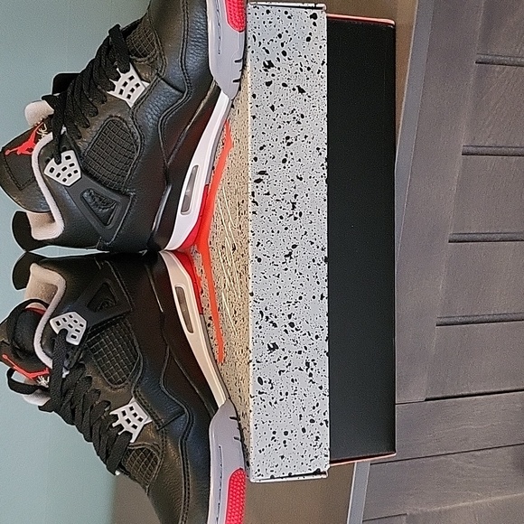 Air Jordan 4 Retro - Picture 9 of 9